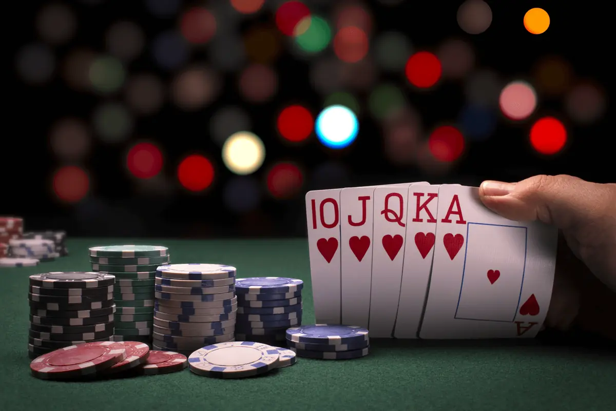 Spela poker hos Omnia casino
